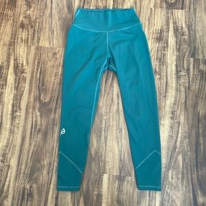 P’tula legging size small